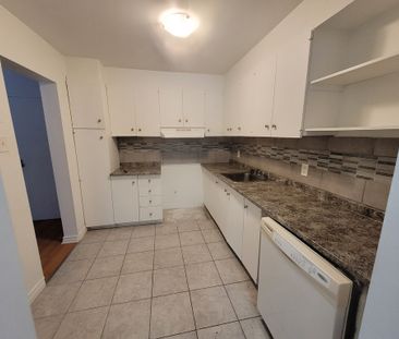 Beau 4 1/2 Situé Au Rez-de-jardin - Photo 1