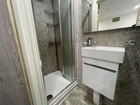 The Walk, Cardiff - Photo 4