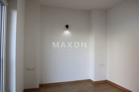 Włochy, 3 - pokojowe mieszkanie - Photo 2