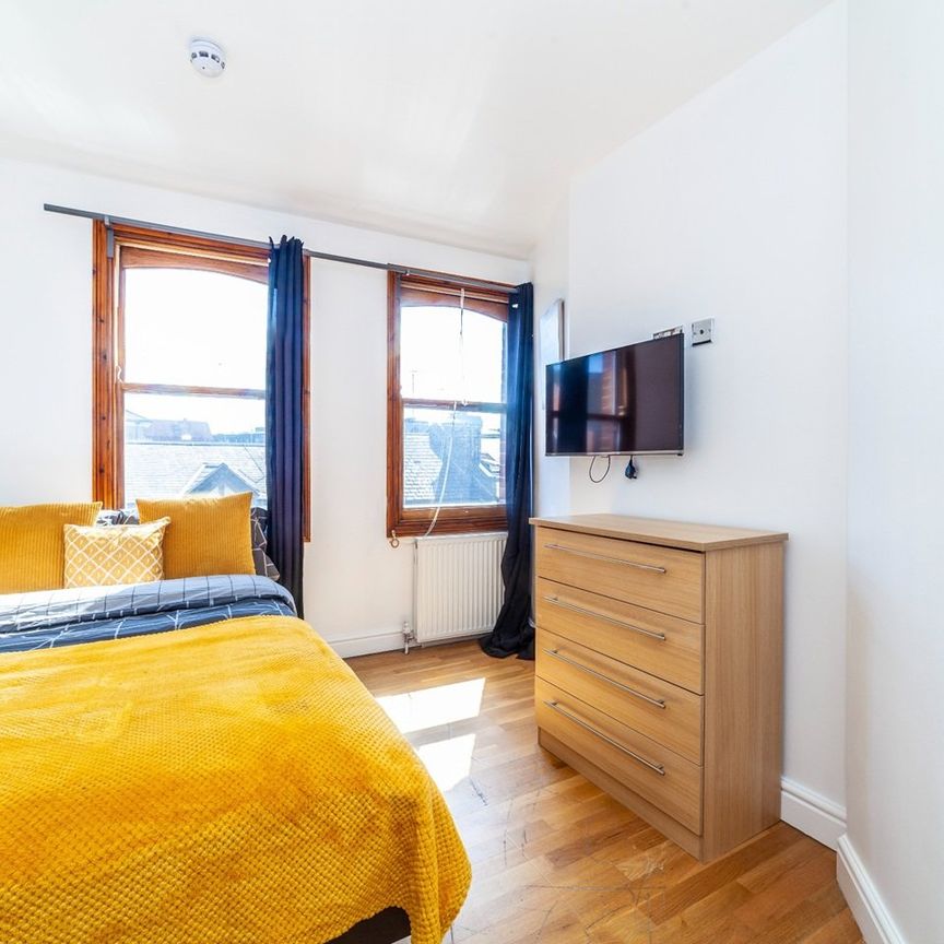 Room in a Shared House, Dawes Road, SW6 - Photo 1