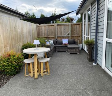 38 Robert Duncan Road, Belfast - Photo 5