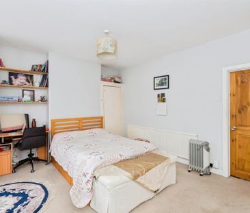 3 Bed Terraced House, Cecil Avenue, IG11 - Photo 1