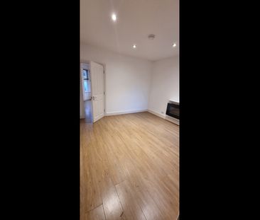 1 Bed Flat, Norfolk Road, RG30 - Photo 2