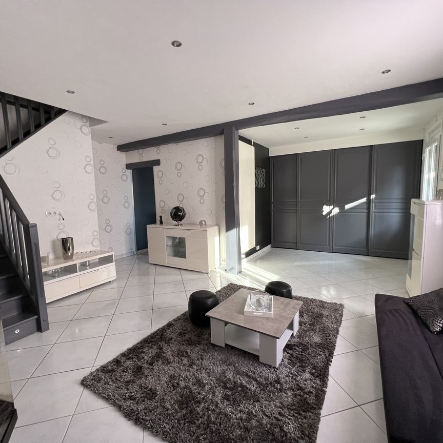 Location Maison 5 pièces 142m² HUISSEAU SUR MAUVES 45130 - Photo 1