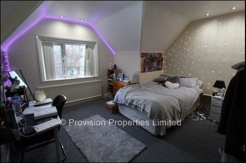 Student Accommodation in Leeds - Photo 1