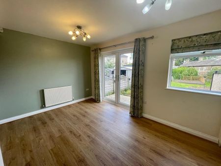 3 bedroom semi-detached house to rent - Photo 2
