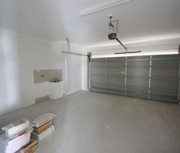 Class and style at your fingertips! - Photo 5