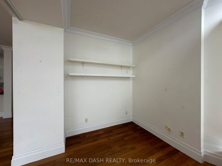 15 Windermere Avenue #2310 - Photo 4