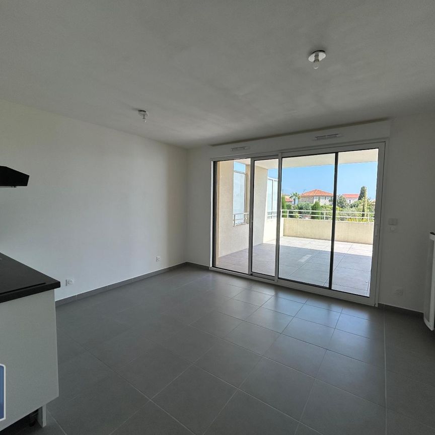 Location Appartement 1 pièce 23m² NICE 06200 - Photo 1