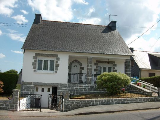 Location Maison 6 pièces 90m² - Photo 1