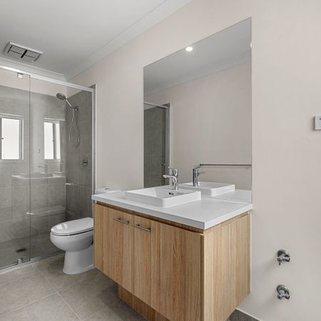 DUAL OCCUPANCY LIVING. - Photo 3