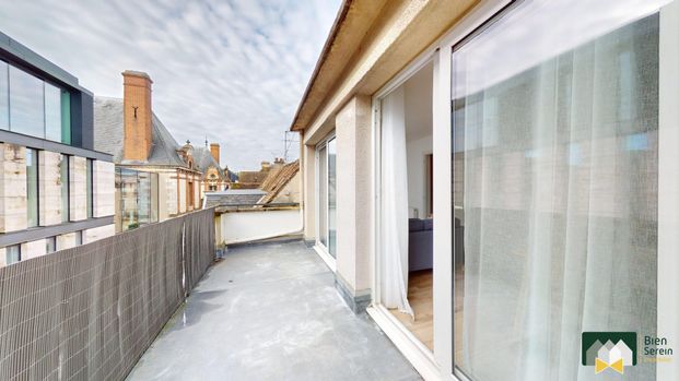 Appartement 2 pièces meublé avec terrasse de 11m² au cœur de Chartres ! - Photo 1