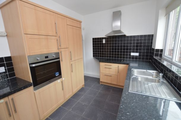 2 Bedroom End of Terrace - Photo 1