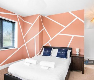 2 bedroom flat to rent - Photo 3