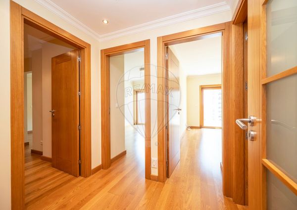 Apartamento T4 em Lisboa