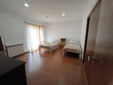 Moradia T4 - Photo 3