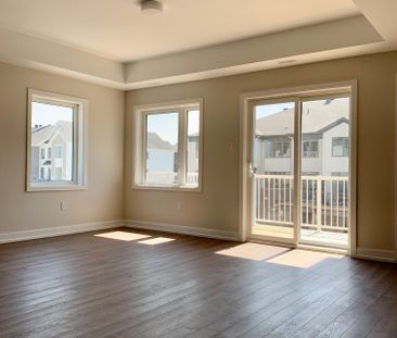 For Lease - 731 CHROMITE Private, Barrhaven, Ontario - Photo 1