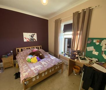 4 bedroom private hall to rent - Photo 4
