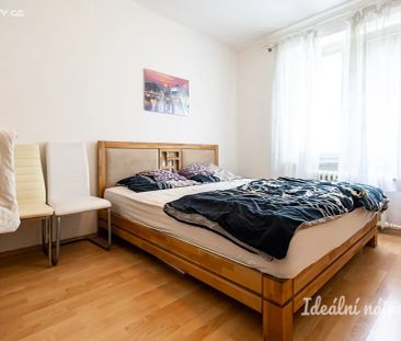 Pronájem bytu 2+1 55 m² - Fotografie 3
