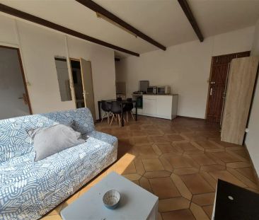 Location appartement 1 pièce - 25m² à Hautmont (59330) - Photo 3