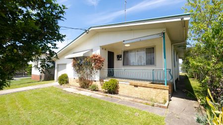 3 bedroom home in flood free South Grafton - Photo 3