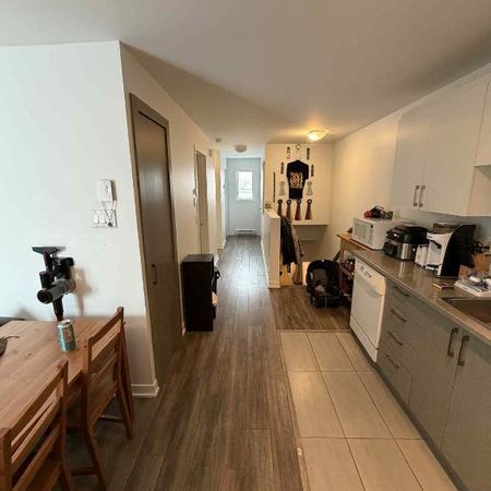 Logement 4 1/2 - Photo 3