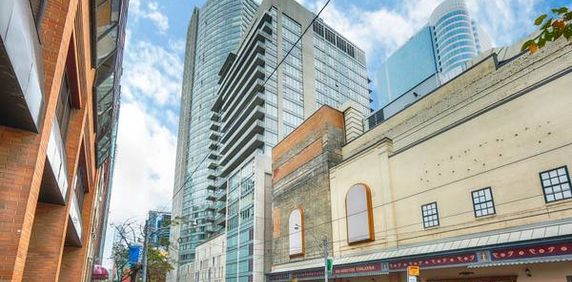 OPUS CONDO: 2 BEDS + 2 BATHS CONDO W/ PARKING DOWNTOWN TORONTO - Photo 2