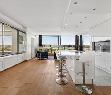 Location Appartement 4 pièces Meublé 95m² PARIS 15ème - Photo 4