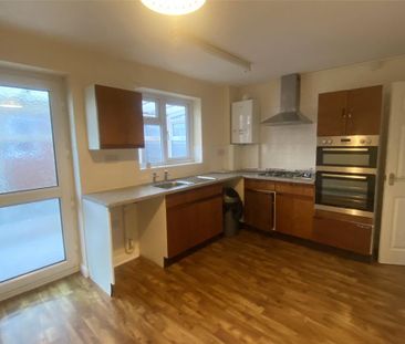 2 bedroom detached house to rent - Photo 4