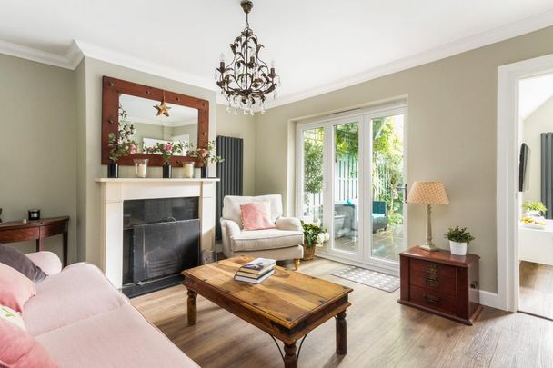 4 bedroom terraced house to rent - Photo 1