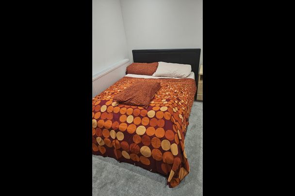 Room in a Shared House, Luton, LU2 - Photo 1