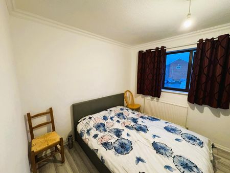 2 bedroom terraced house to rent - Photo 3