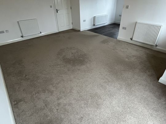 Pearsons Way, Leeds, Seacroft - Photo 1