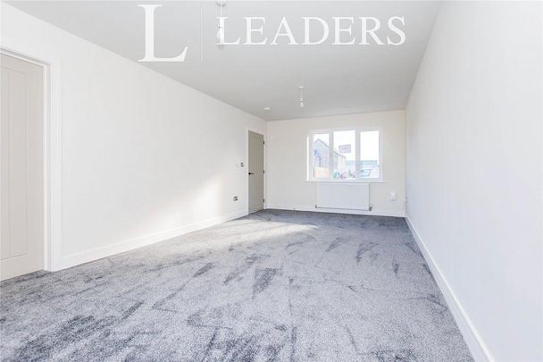 3 bedroom terraced house to rent - Photo 1