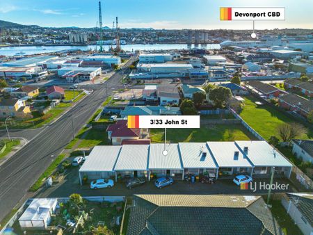 Unit 3/33 John Street, East Devonport - Photo 3