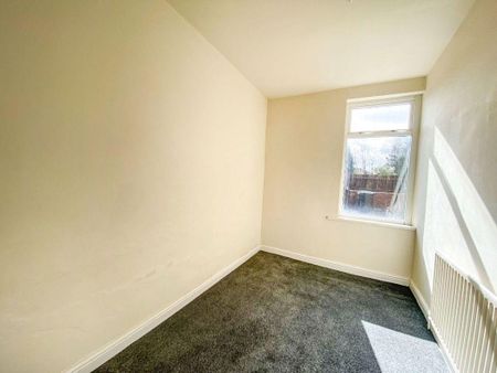 2 bed lower flat to rent in NE22 - Photo 3