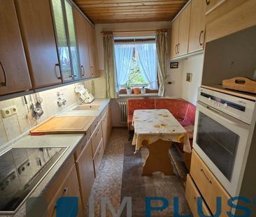 Große 2 Zimmer Garten-Wohnung mit EBK, überdachte Terrasse und 2 St... - Foto 3
