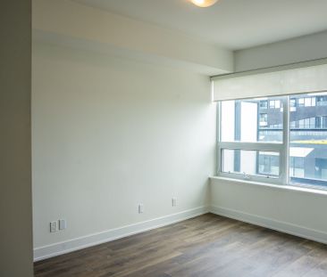 For Lease - 297 Oak Walk Drive Unit# 504, Oakville, Ontario - Photo 3