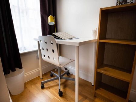 4 bedroom house to rent - Photo 4