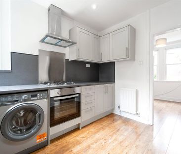 2 bedroom property to rent - Photo 2