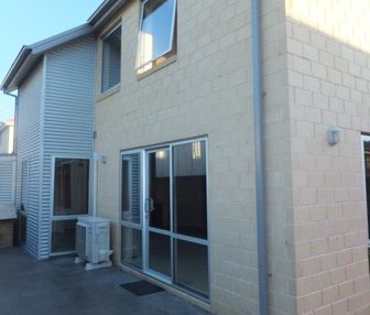 4/56 Brockworth Place, Riccarton, Christchurch City - Walk to Hagle... - Photo 3
