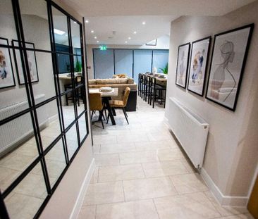 9 bedroom house to rent - Photo 3