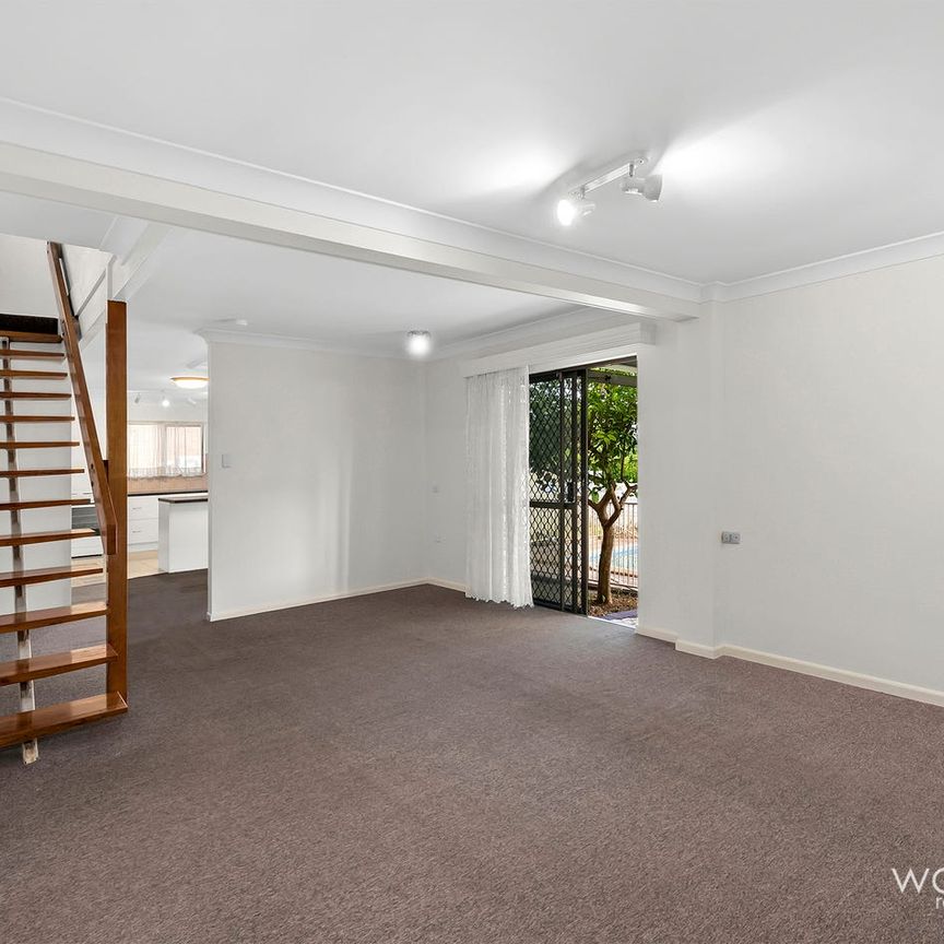 Spacious Family Living with Modern Comforts - Photo 1