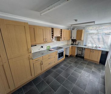 2 bedroom terraced house to rent - Photo 5