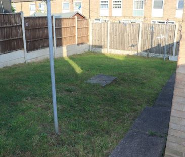 Room in a Shared House, Capstone Avenue, B18 - Photo 6