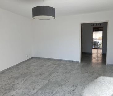 Location Appartement 2 pièces 62m² NICE 06200 - Photo 3