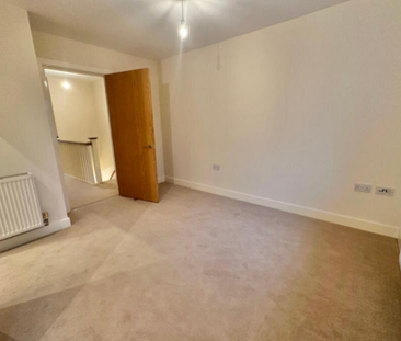 2 bedroom maisonette to rent - Photo 2