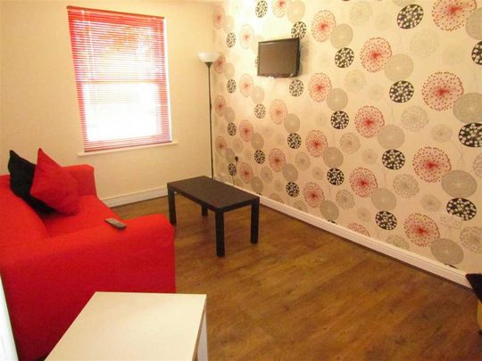 3 bedroom apartment to rent - Photo 1