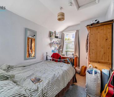 5 bedroom terraced house to rent - Photo 4