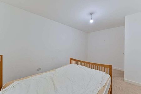 Dobson Walk, Camberwell, SE5 - Photo 4